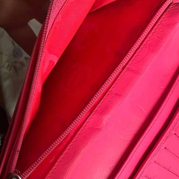 CHANEL CC Quilted Matelasse Cambon Wallet with Chain / WOC / Crossbody - Picture 10 of 12